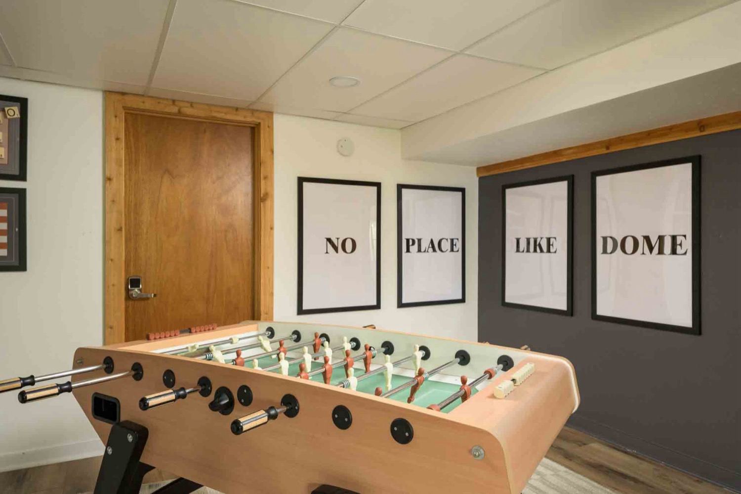 Game Room — photo 4